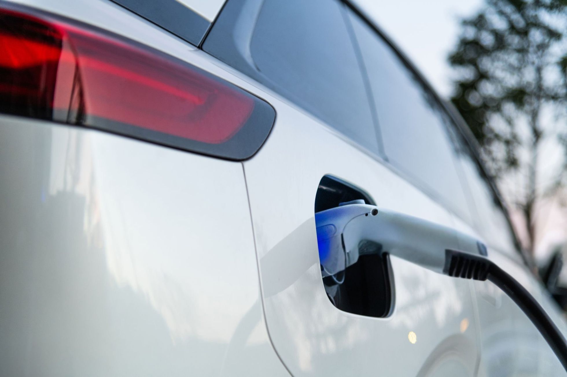 Elétricos e híbrido