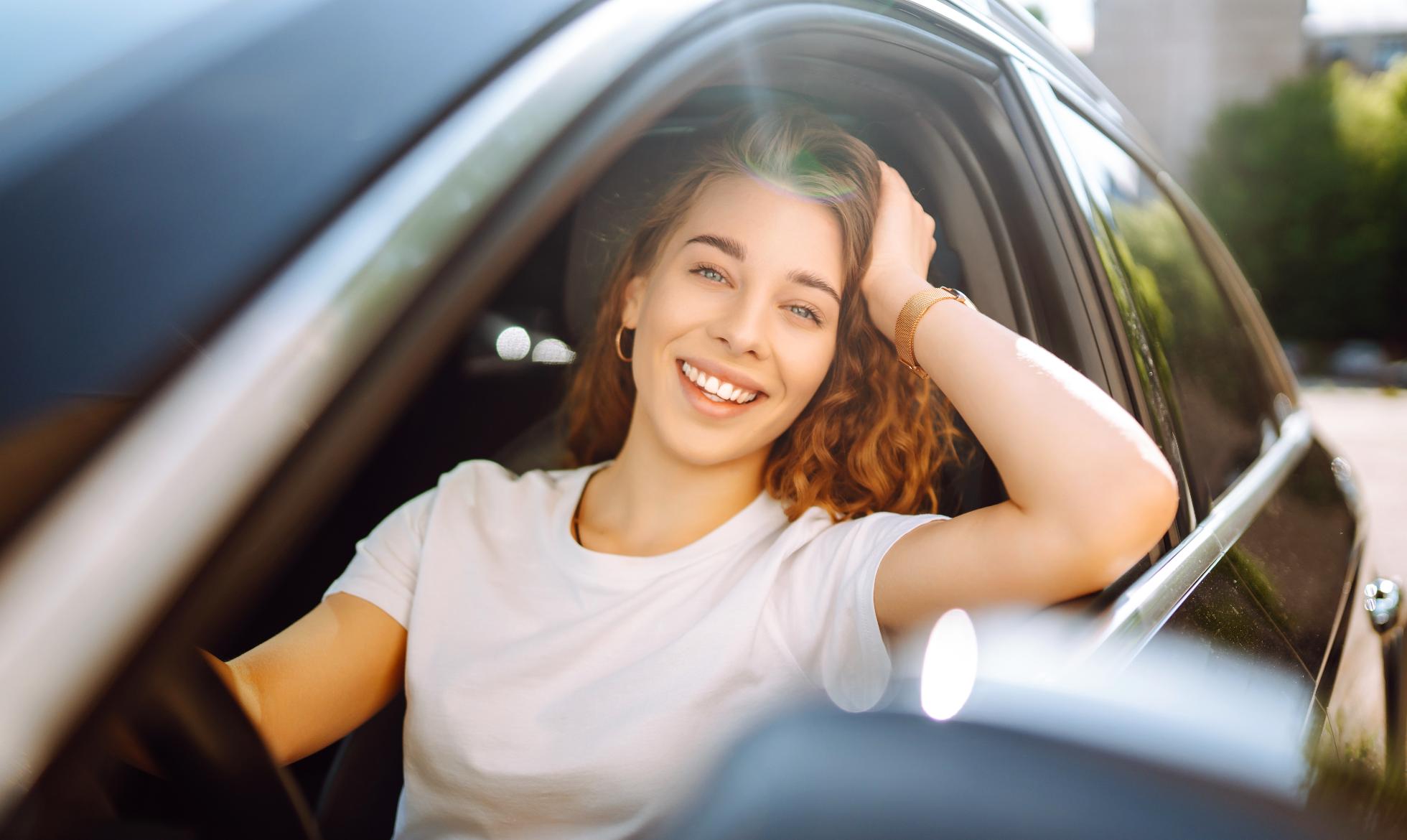 Renting de carros híbridos: uma escolha inteligente para uma condução mais eficiente
